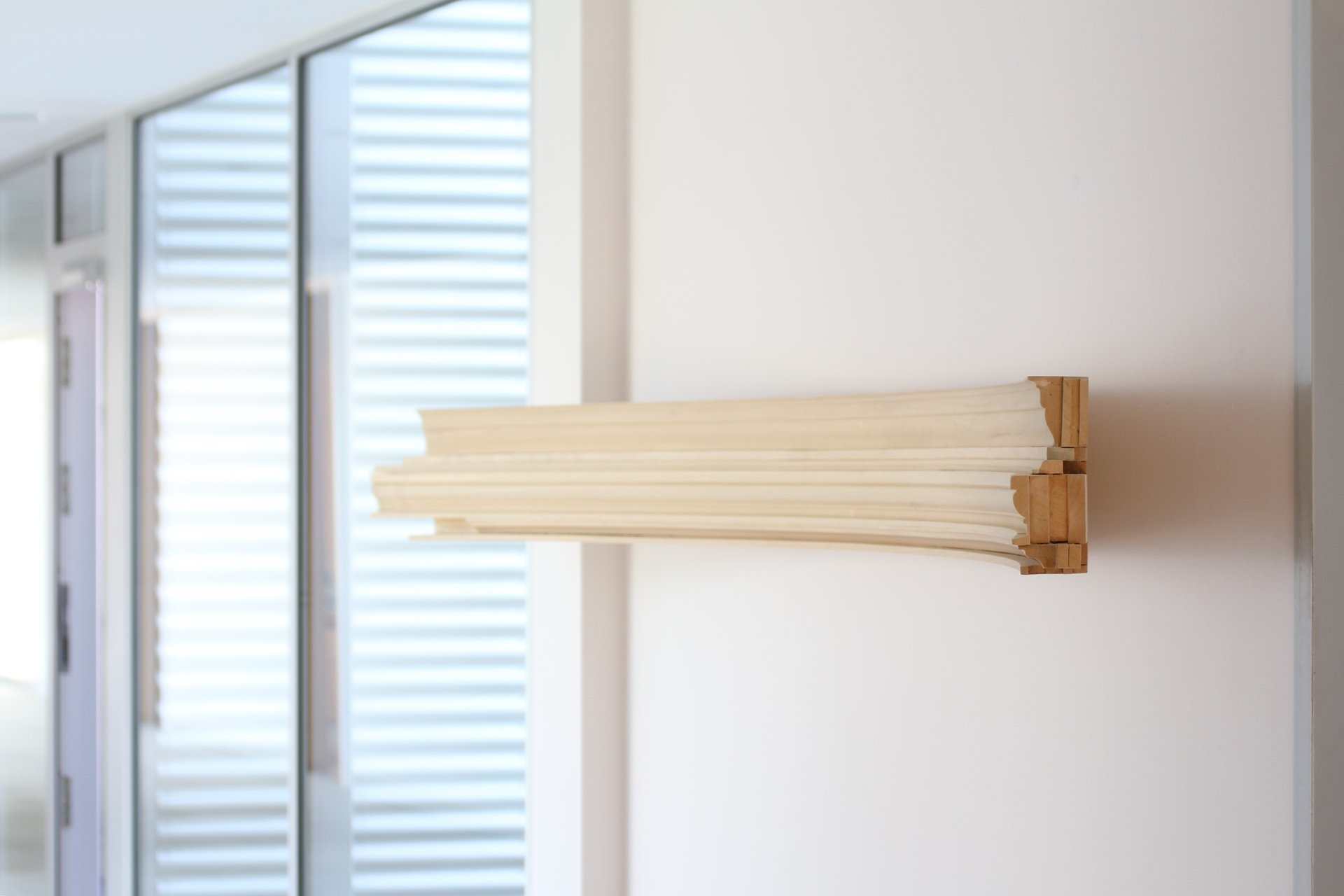 Moulure cintrée 2, 250x80x25cm, ayous, 2024