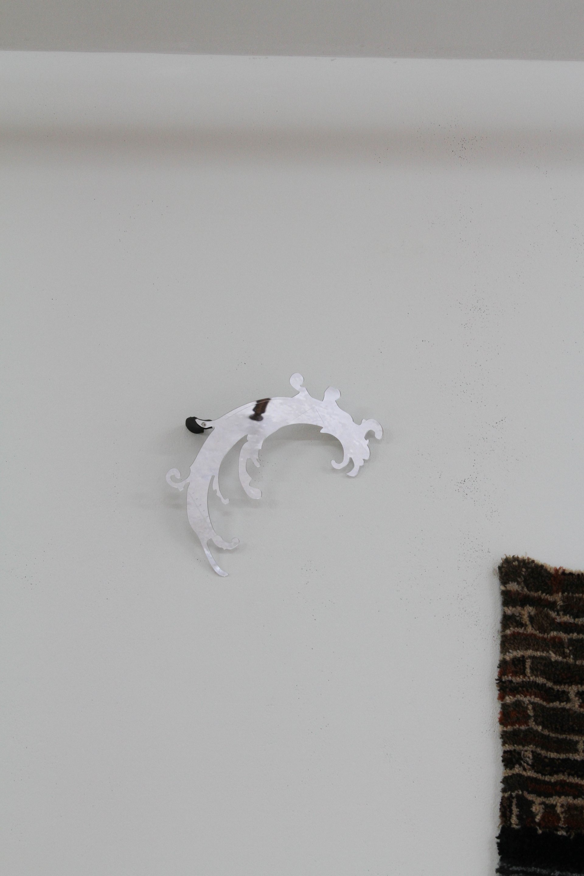 Miroir d'archi 3, 70x50x30cm, plexiglas et impressions 3D, 2024