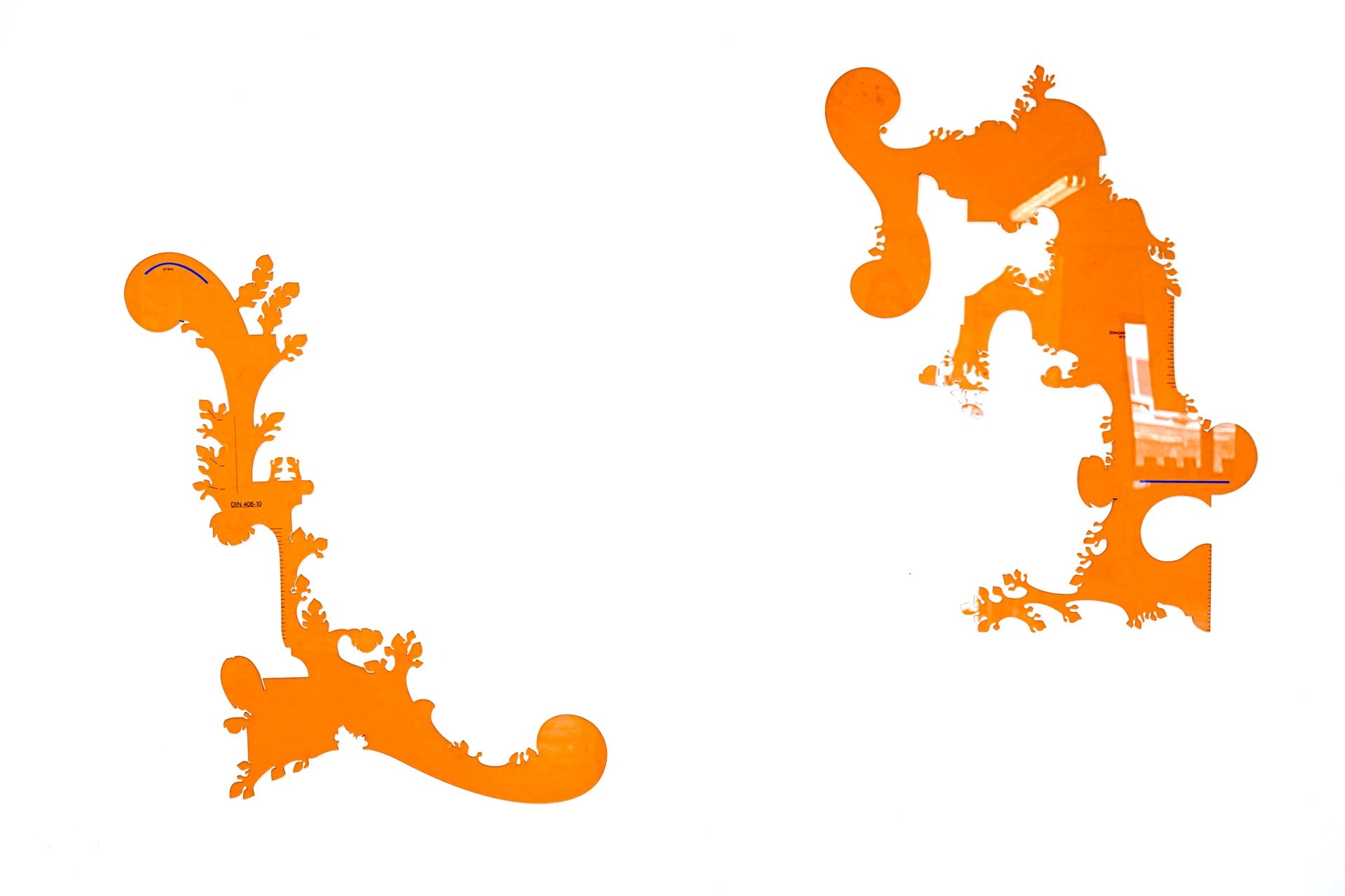 Normographes (1 et 2), 50x70cm, impression sur plexiglass, 2023